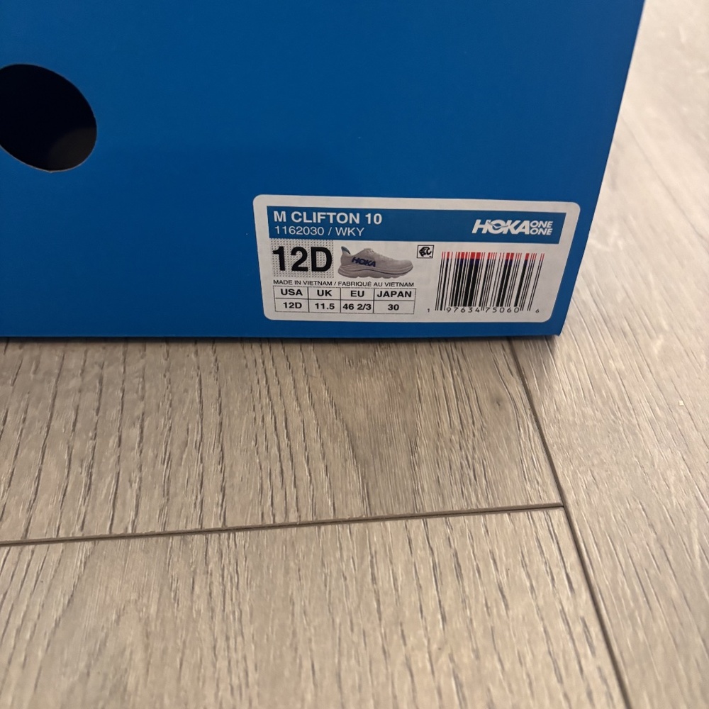 NEW HOKA CLIFTON 10 Mens size 12 - Picture 3 of 3